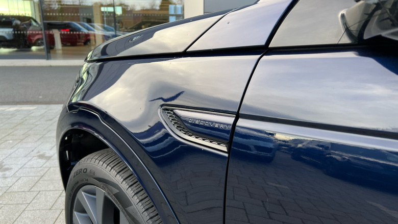 Land Rover Discovery Sport 2.0 P250 R-Dynamic SE 5dr Auto [5 Seat] Petrol Station Wagon